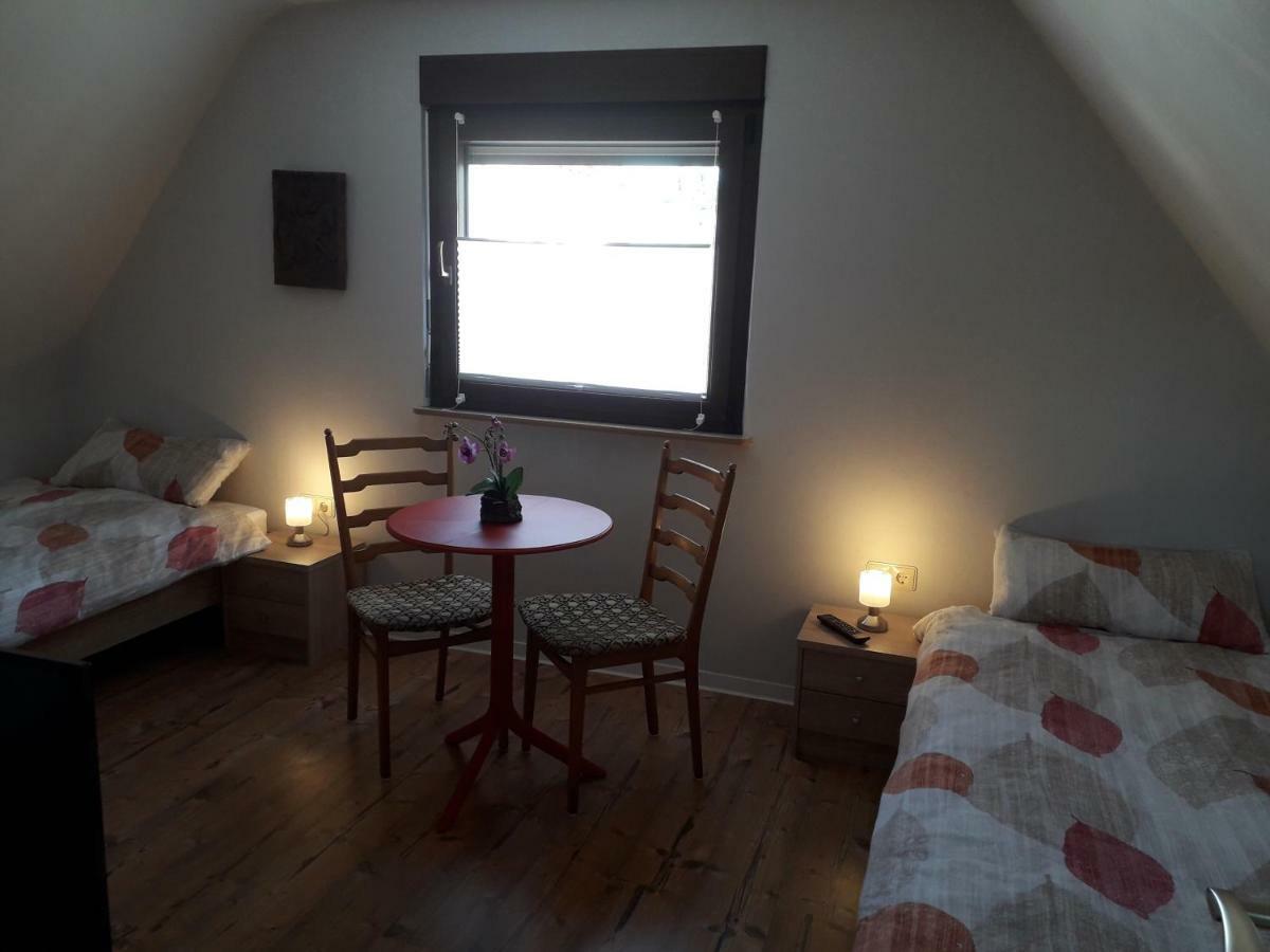 Zimmervermietung St.Wendel Sankt Wendel Bagian luar foto